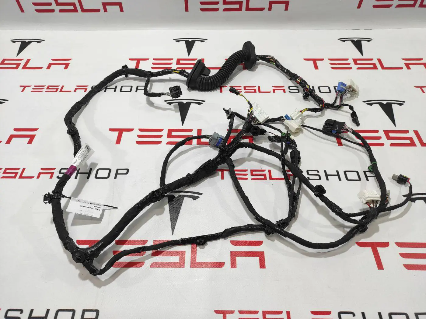 Проводка двери к Tesla Model X 2022