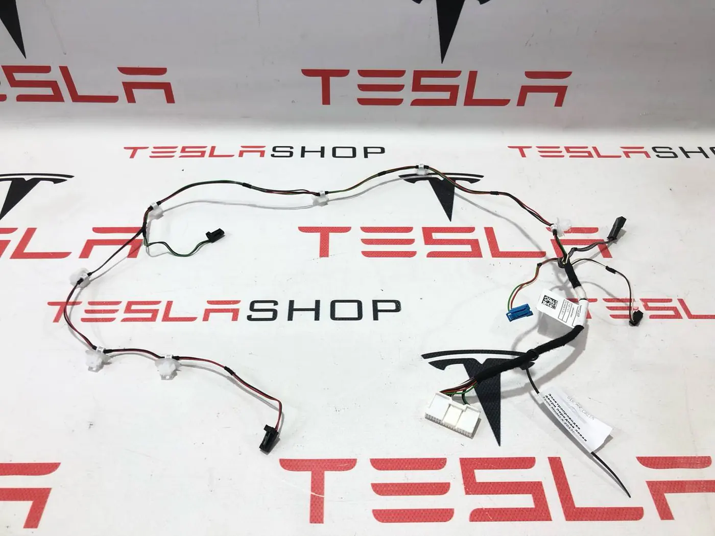 Проводка двери к Tesla Model X 2017