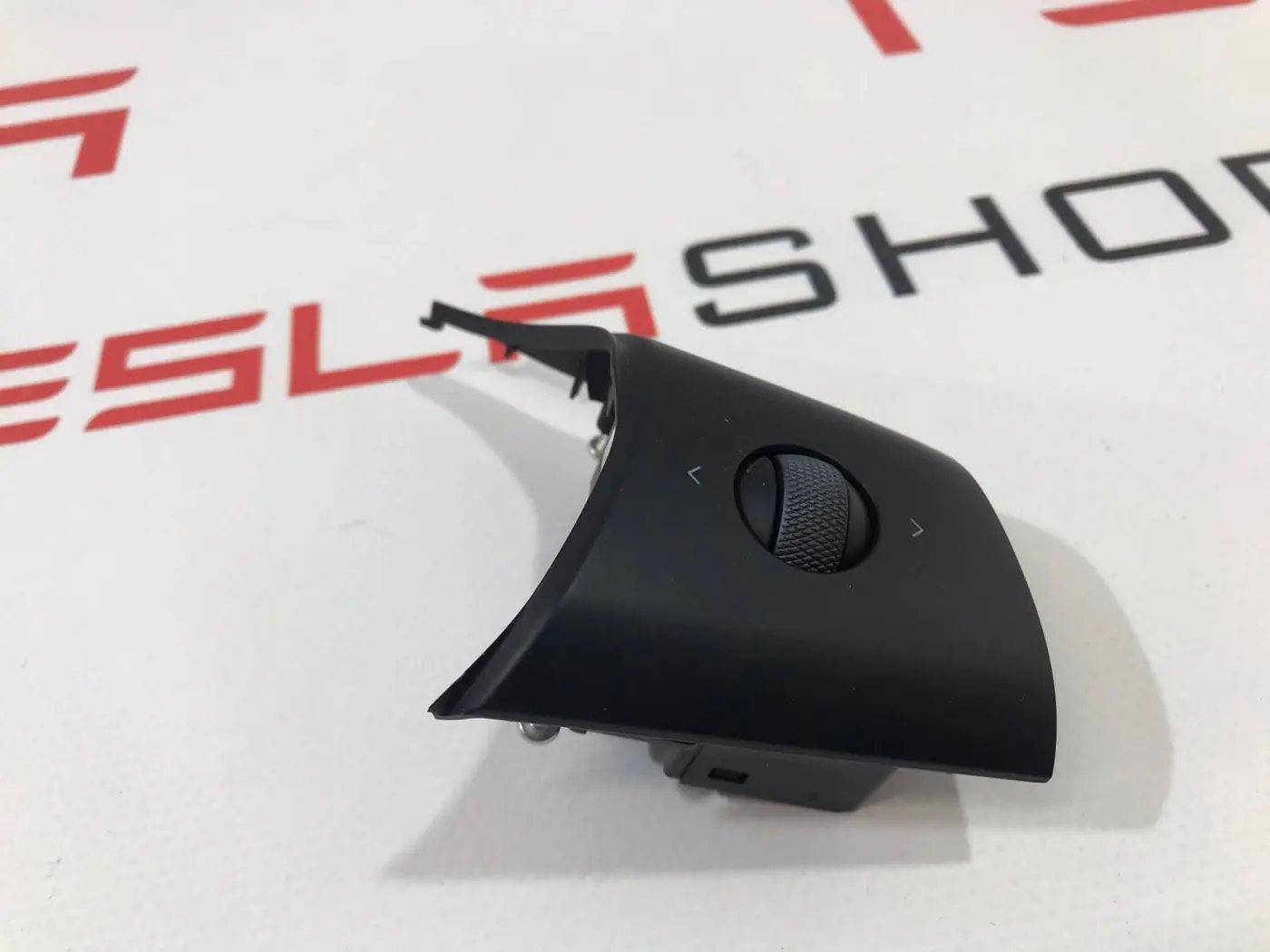Кнопки руля к Tesla Model 3 2020