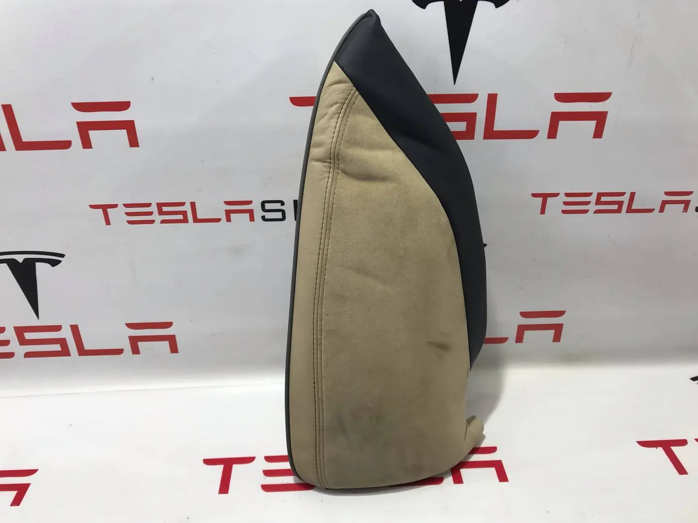 Сиденье заднее к Tesla Model S 2013