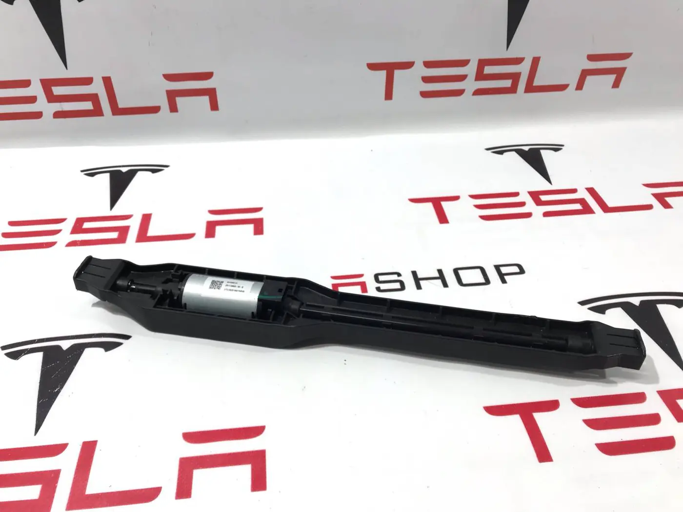 Механизм (прочие) к Tesla Model Y 2020