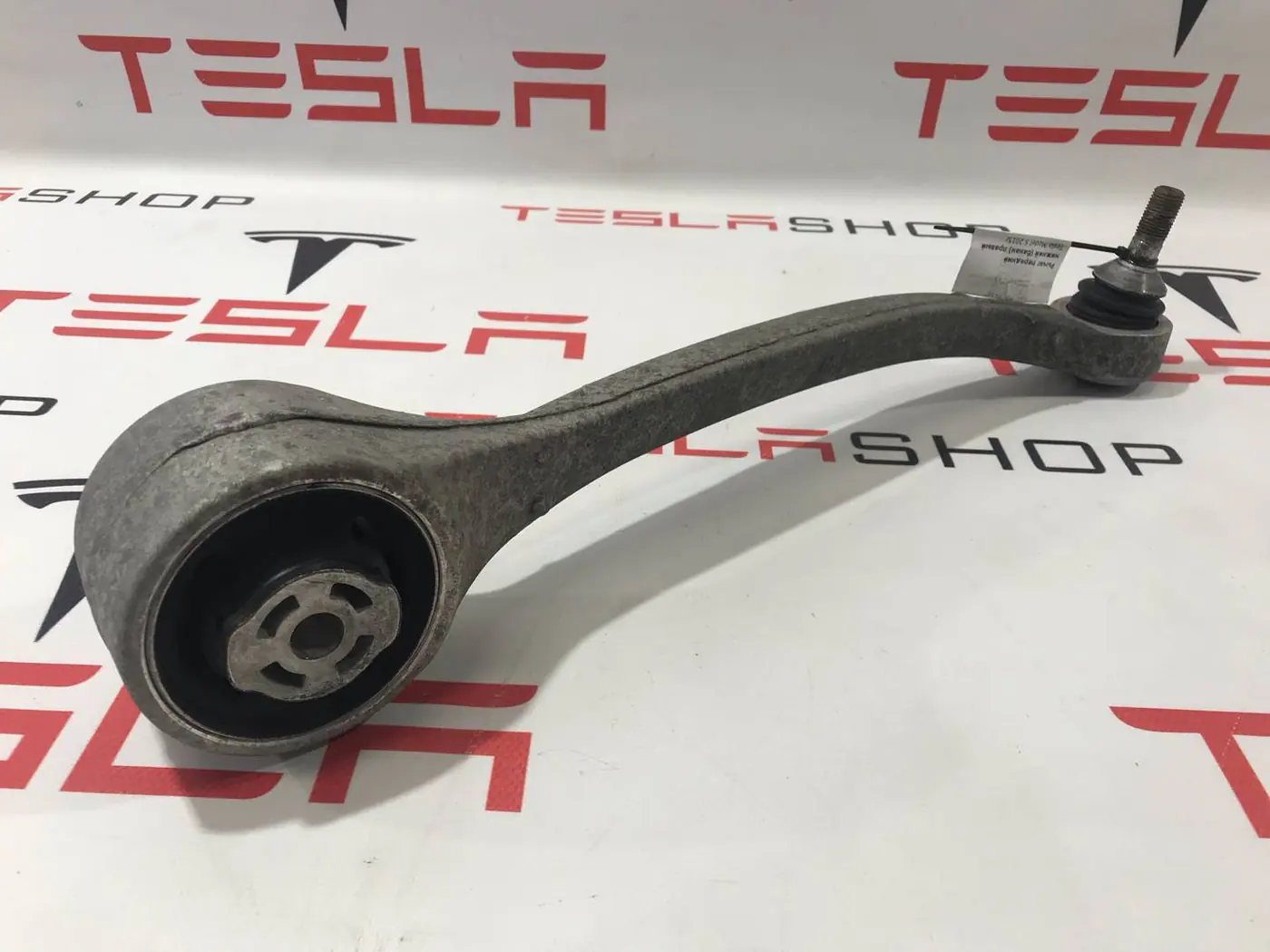 Рычаг передний к Tesla Model S 2015
