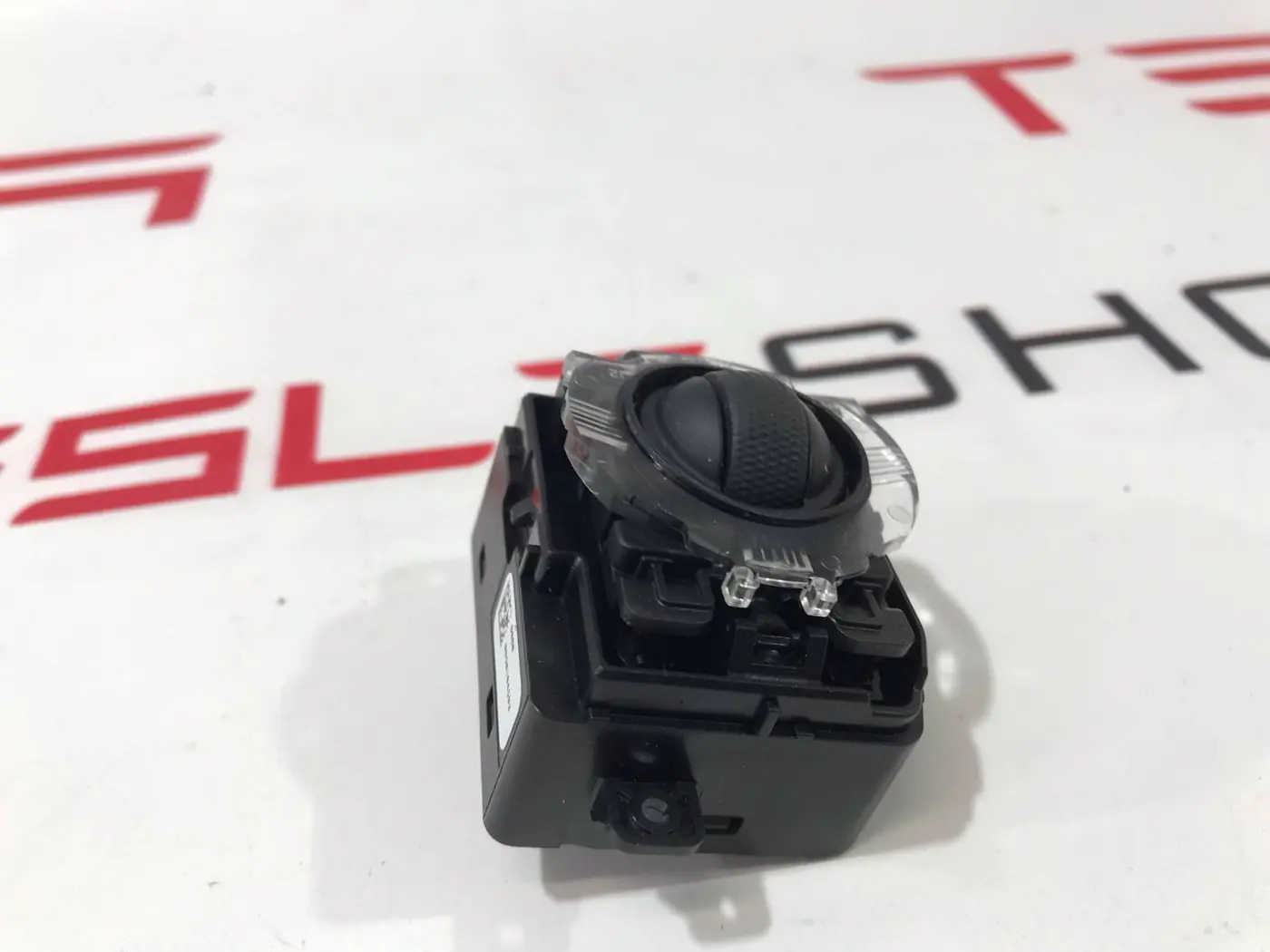 Кнопки руля к Tesla Model 3 2019