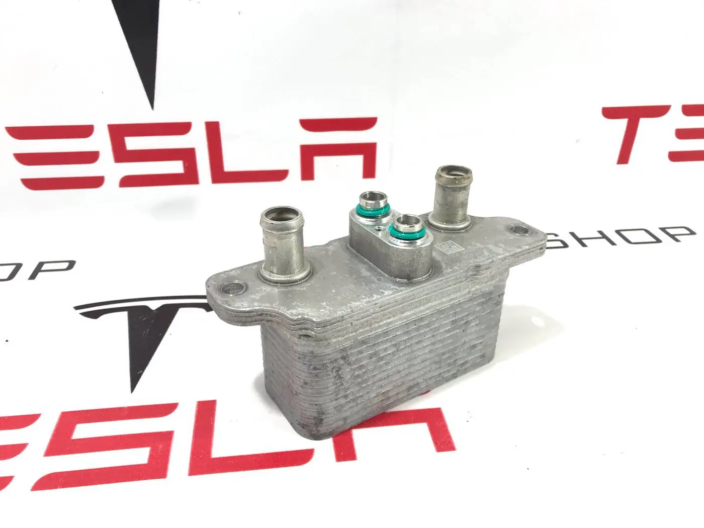 Радиатор (дополнительный) к Tesla Model S 2018