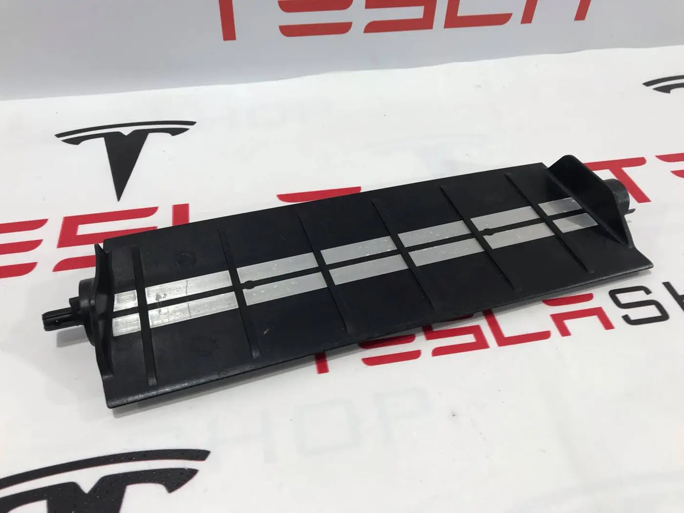 Заслонка дроссельная к Tesla Model S 2021