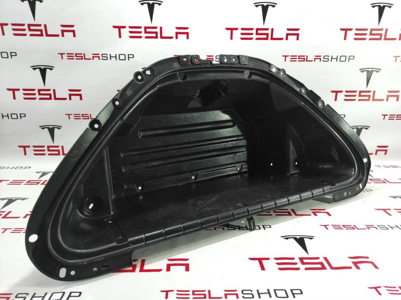 Корыто пластиковое к Tesla Model S 2020