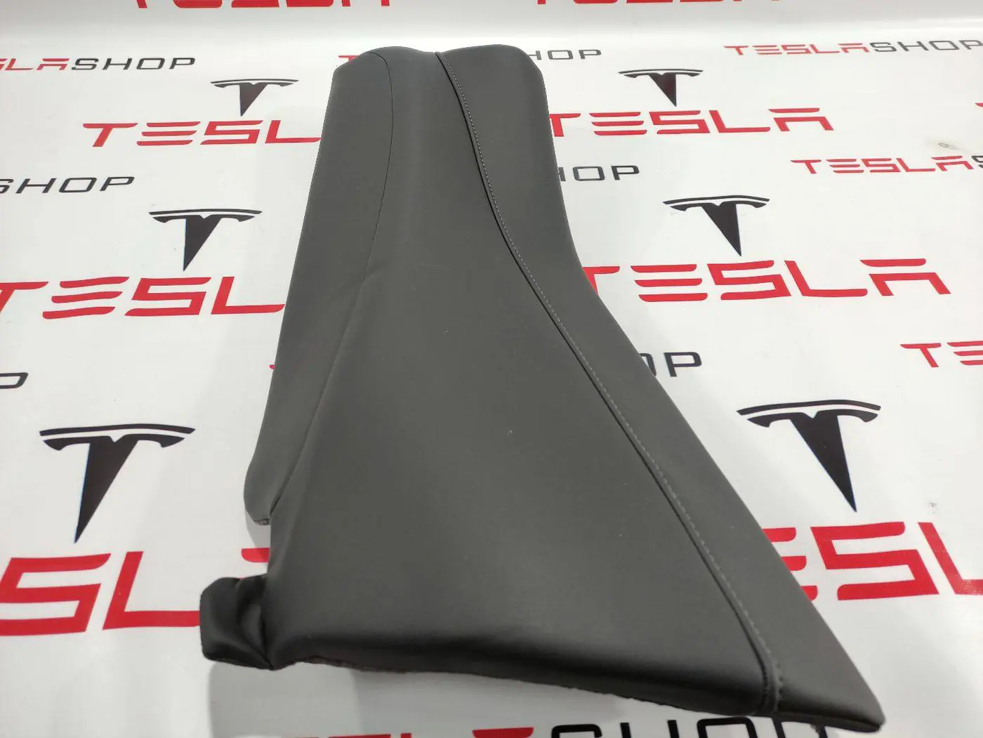 Сиденье заднее к Tesla Model 3 2019
