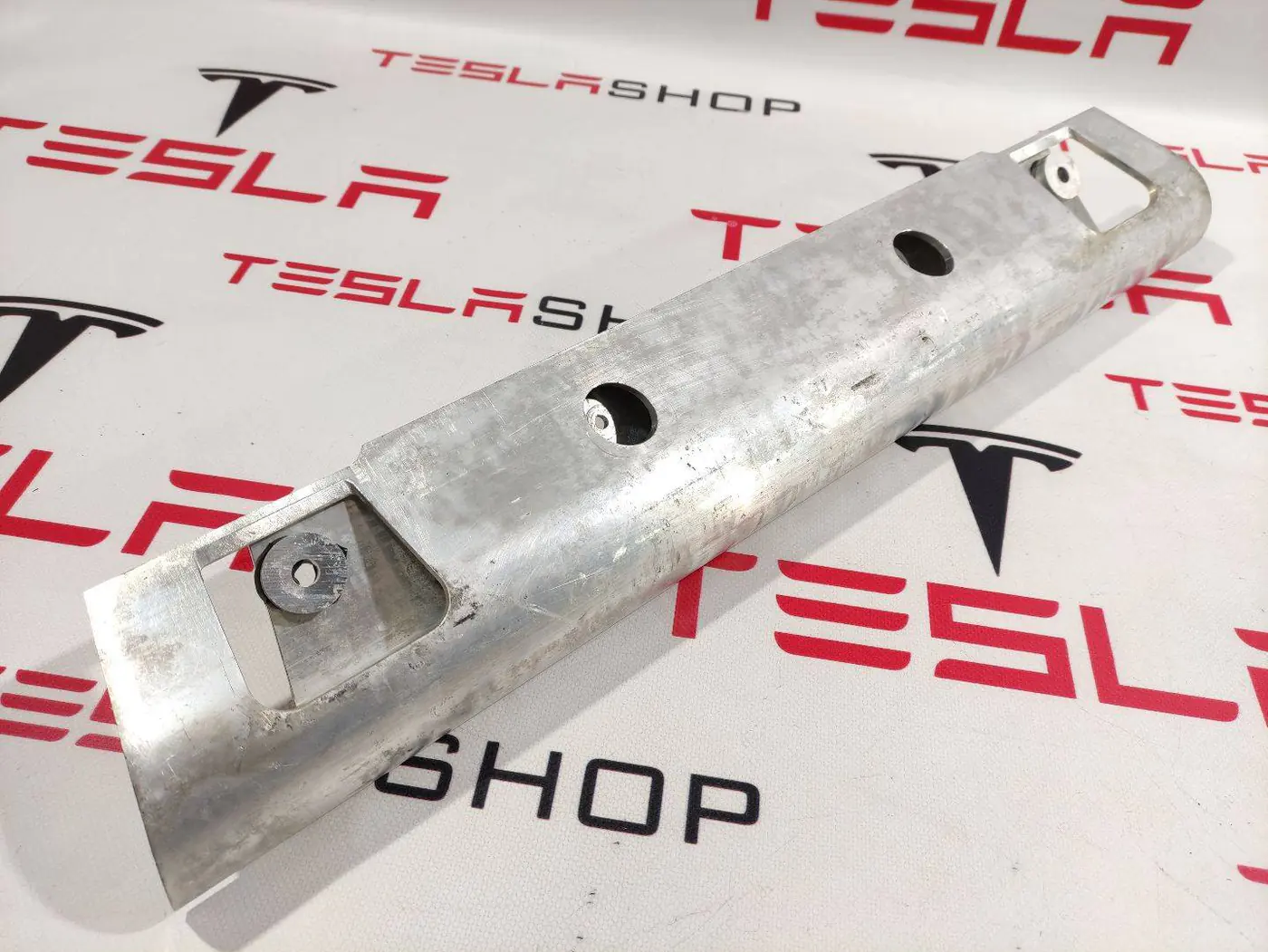 Кронштейн подрамника к Tesla Model S 2015