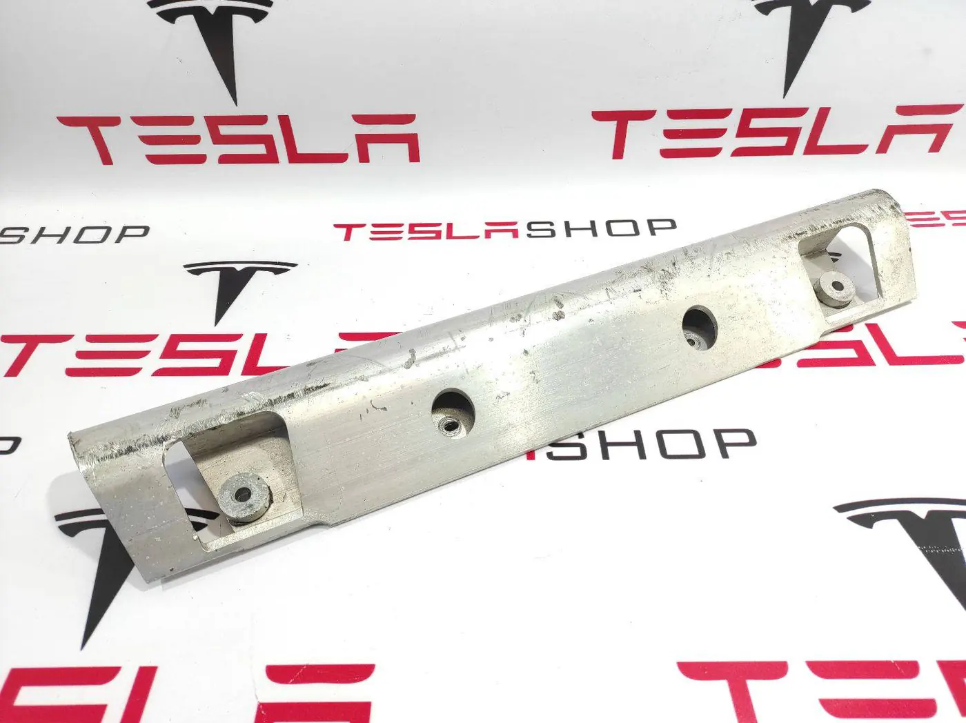 Кронштейн подрамника к Tesla Model S 2016