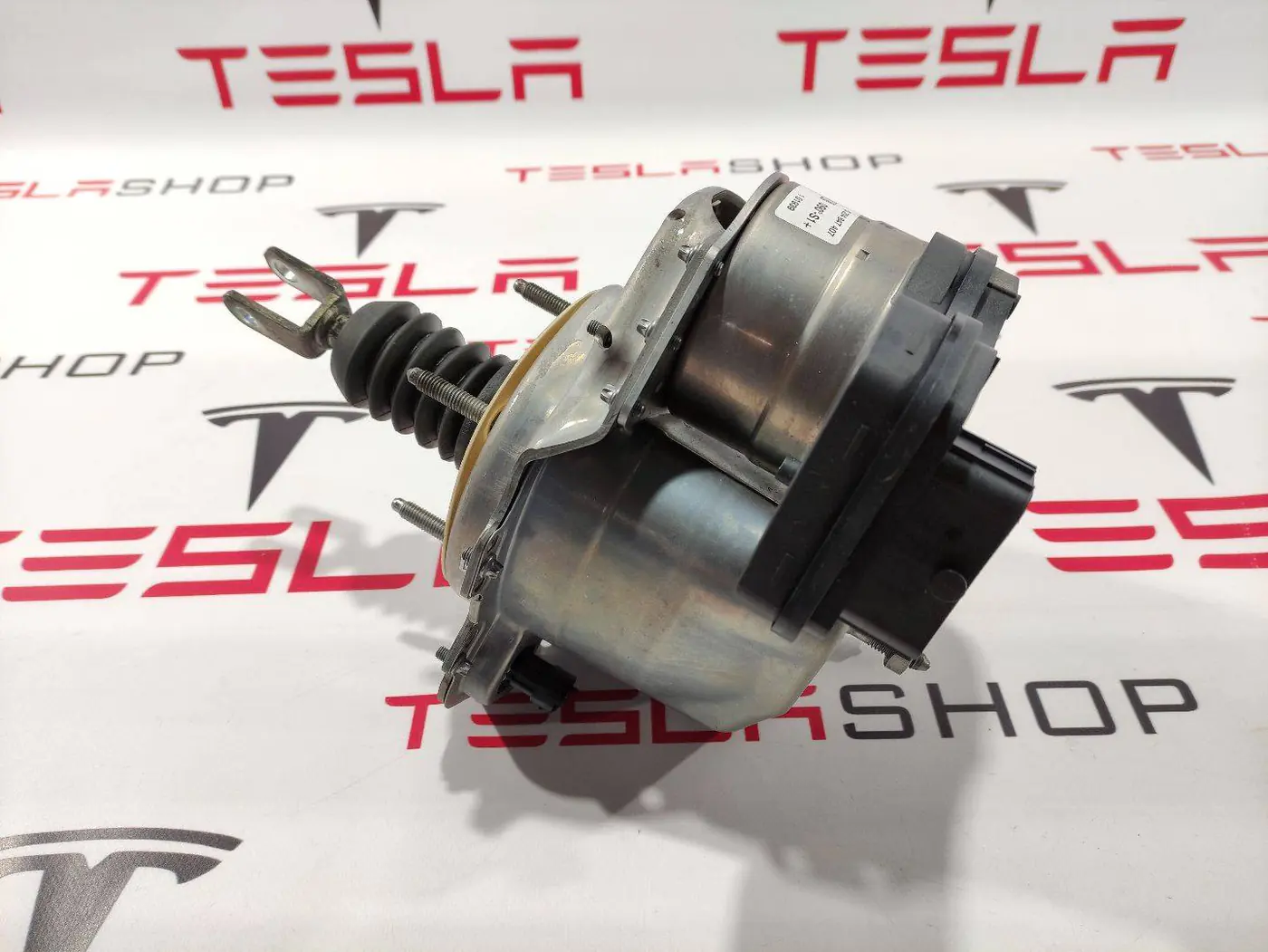 Вакуумный усилитель тормозов к Tesla Model Y 2020