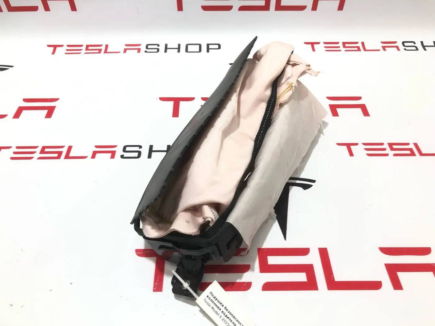 Подушка безопасности коленная к Tesla Model S 2015