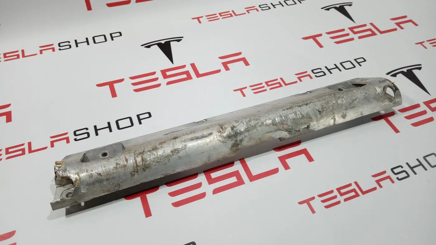 Кронштейн подрамника к Tesla Model X 2016
