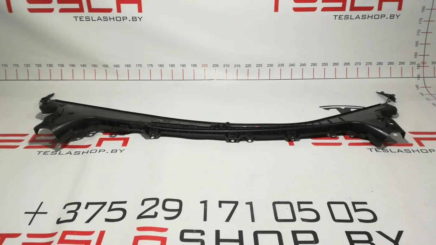 Пластик моторного отсека к Tesla Model 3 2019