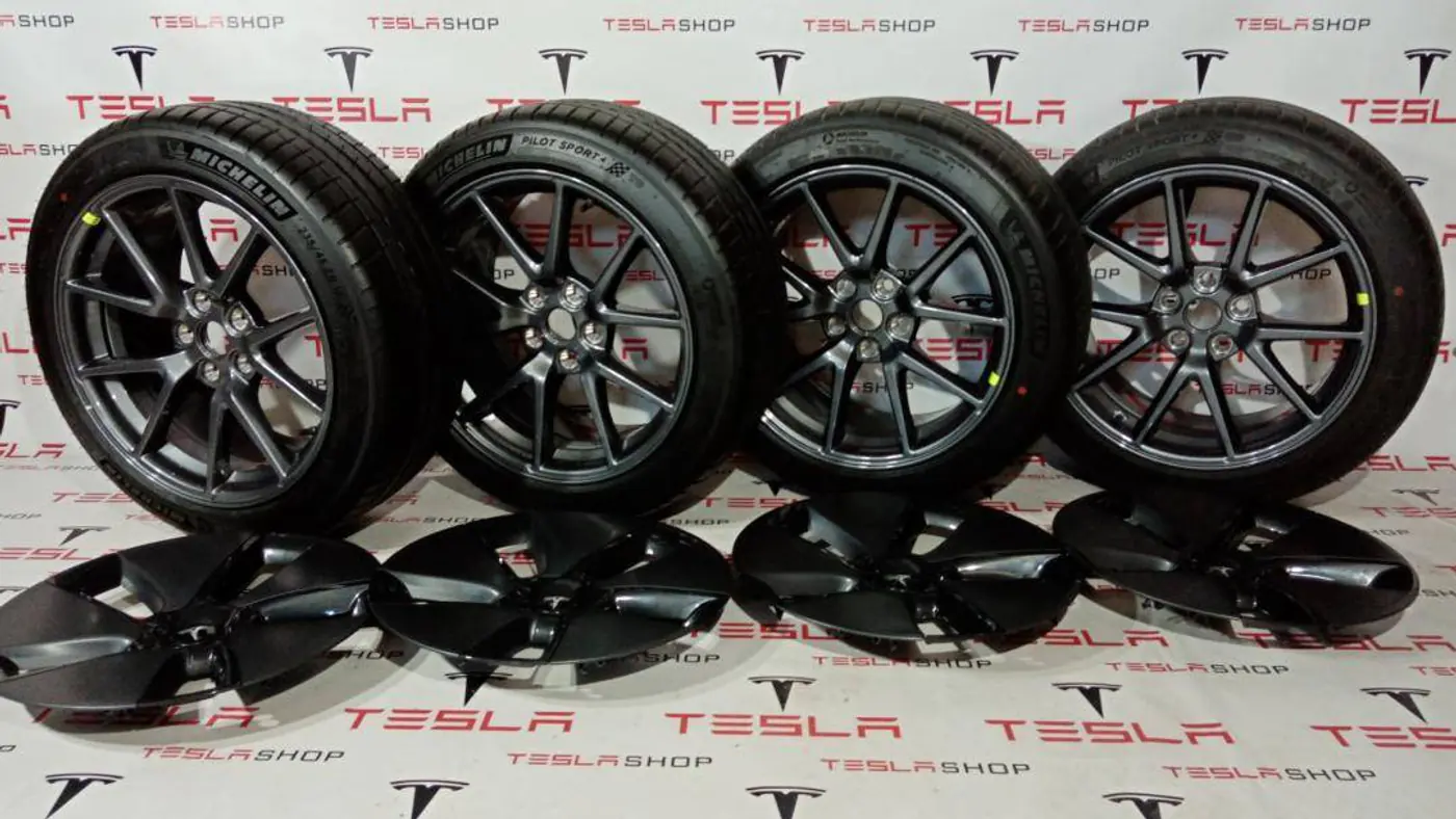 Диск литой к Tesla Model 3 2020