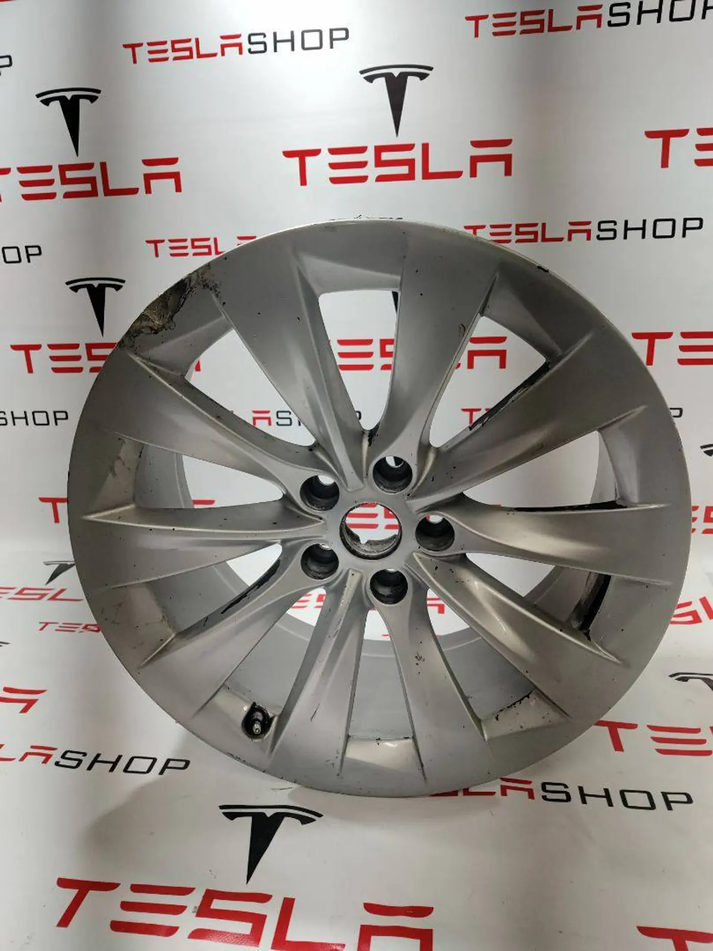 Диск литой к Tesla Model X 2017
