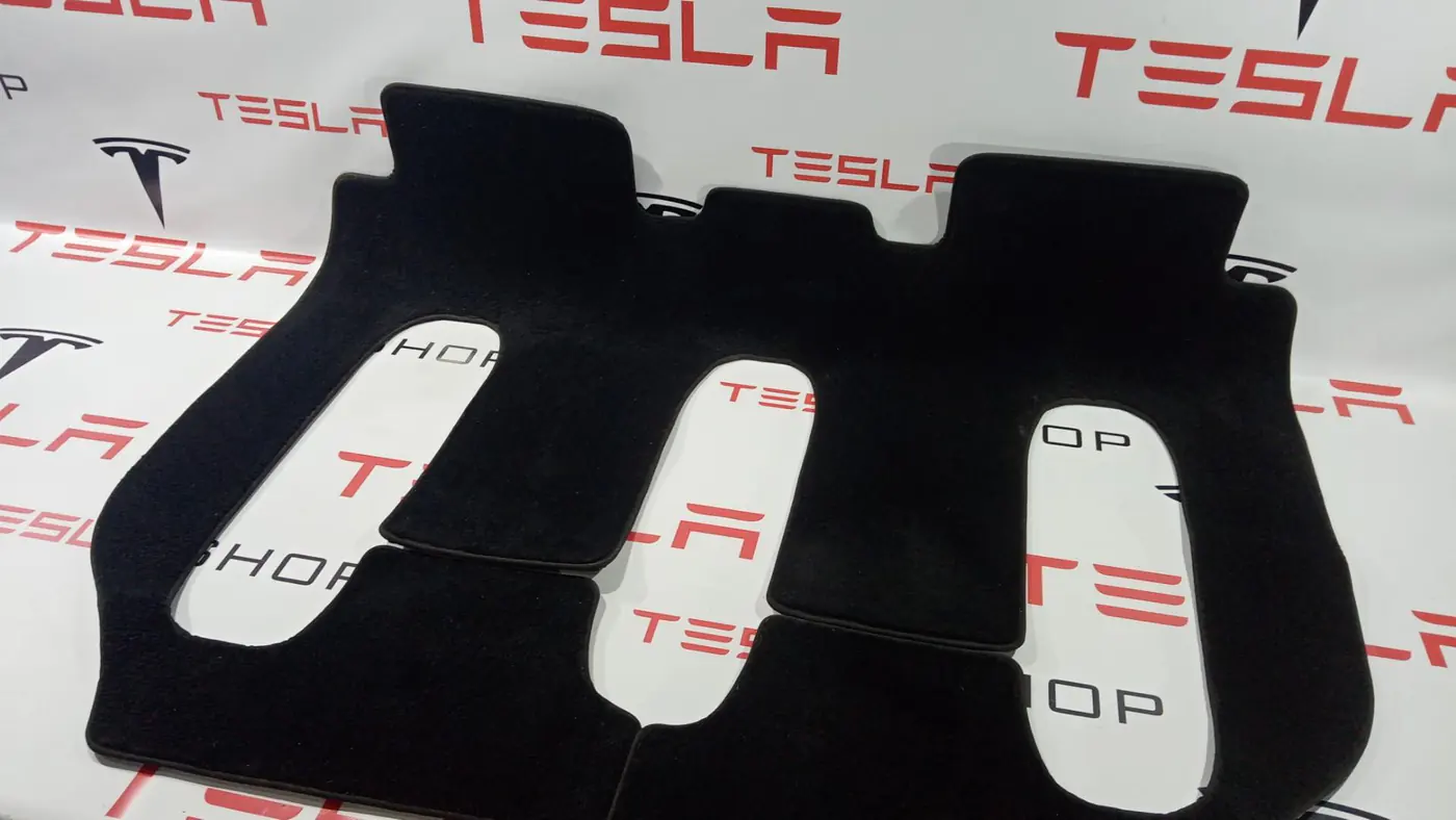 Коврики в салон к Tesla Model X 2020