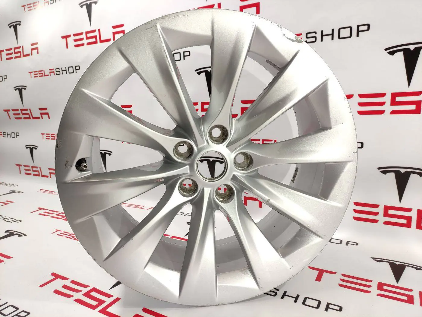 Диск литой к Tesla Model X 2019