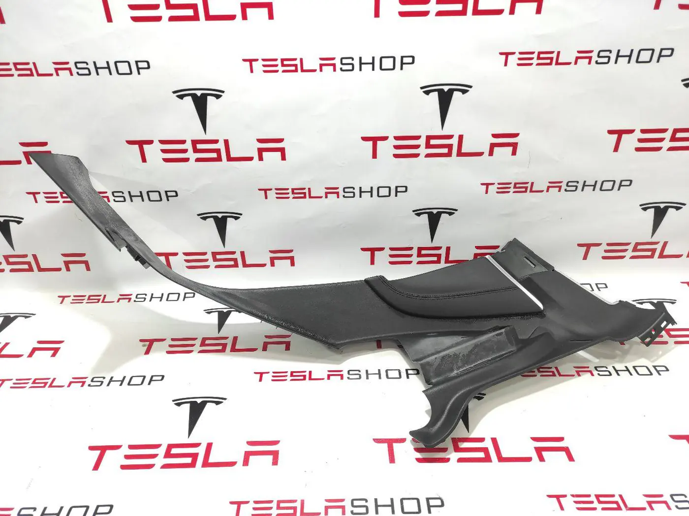 Обшивка багажника к Tesla Model S 2014