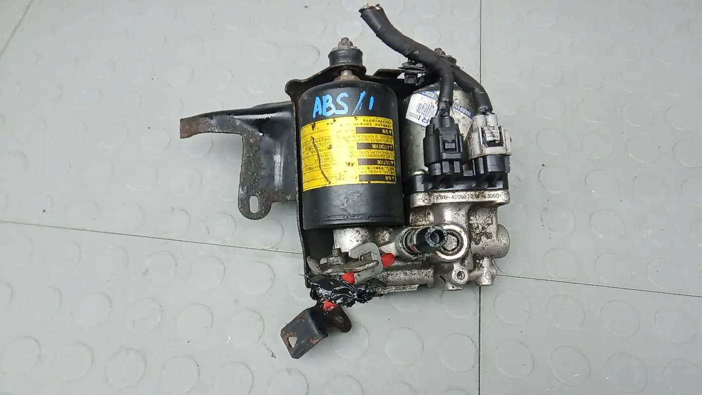 Блок ABS к Toyota Prius 2012