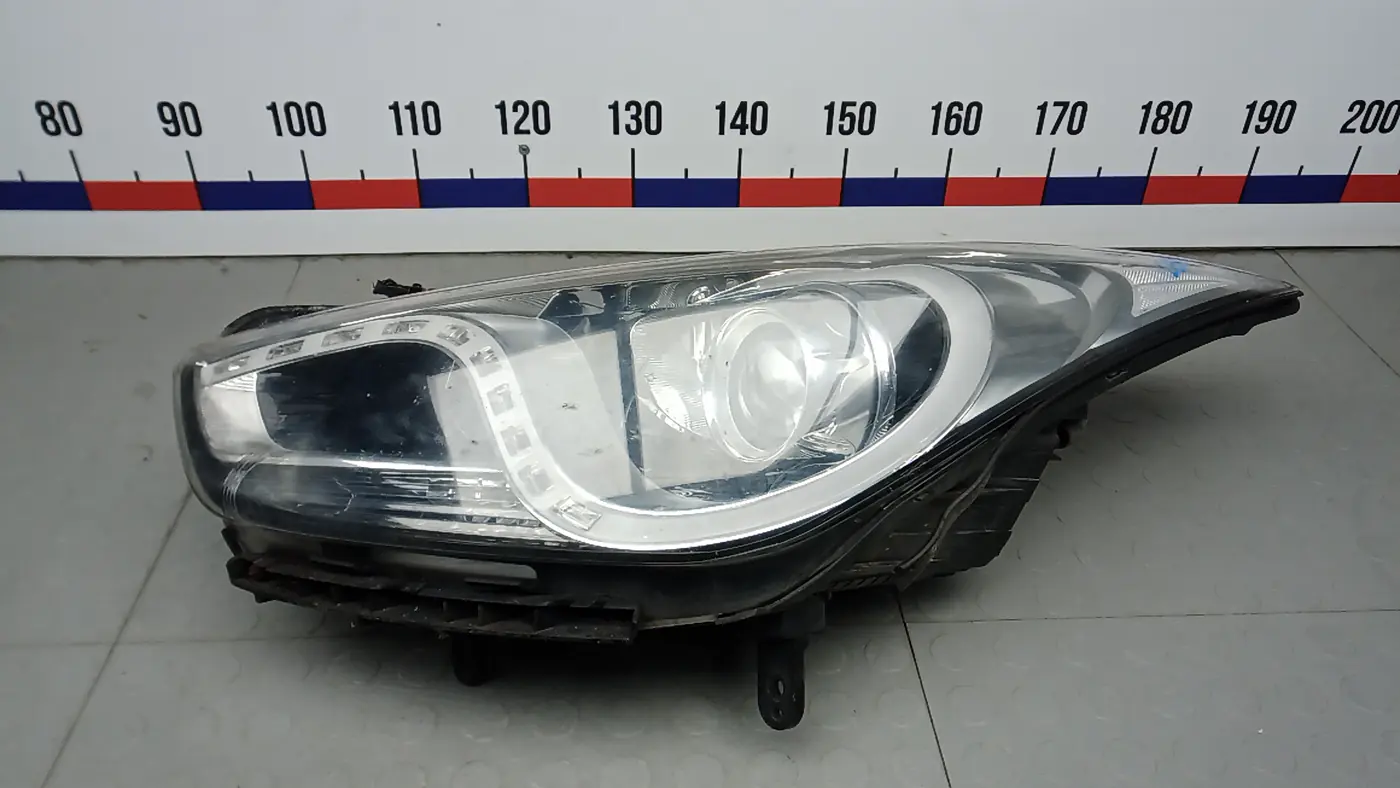 Фара левая к Hyundai i40 2012