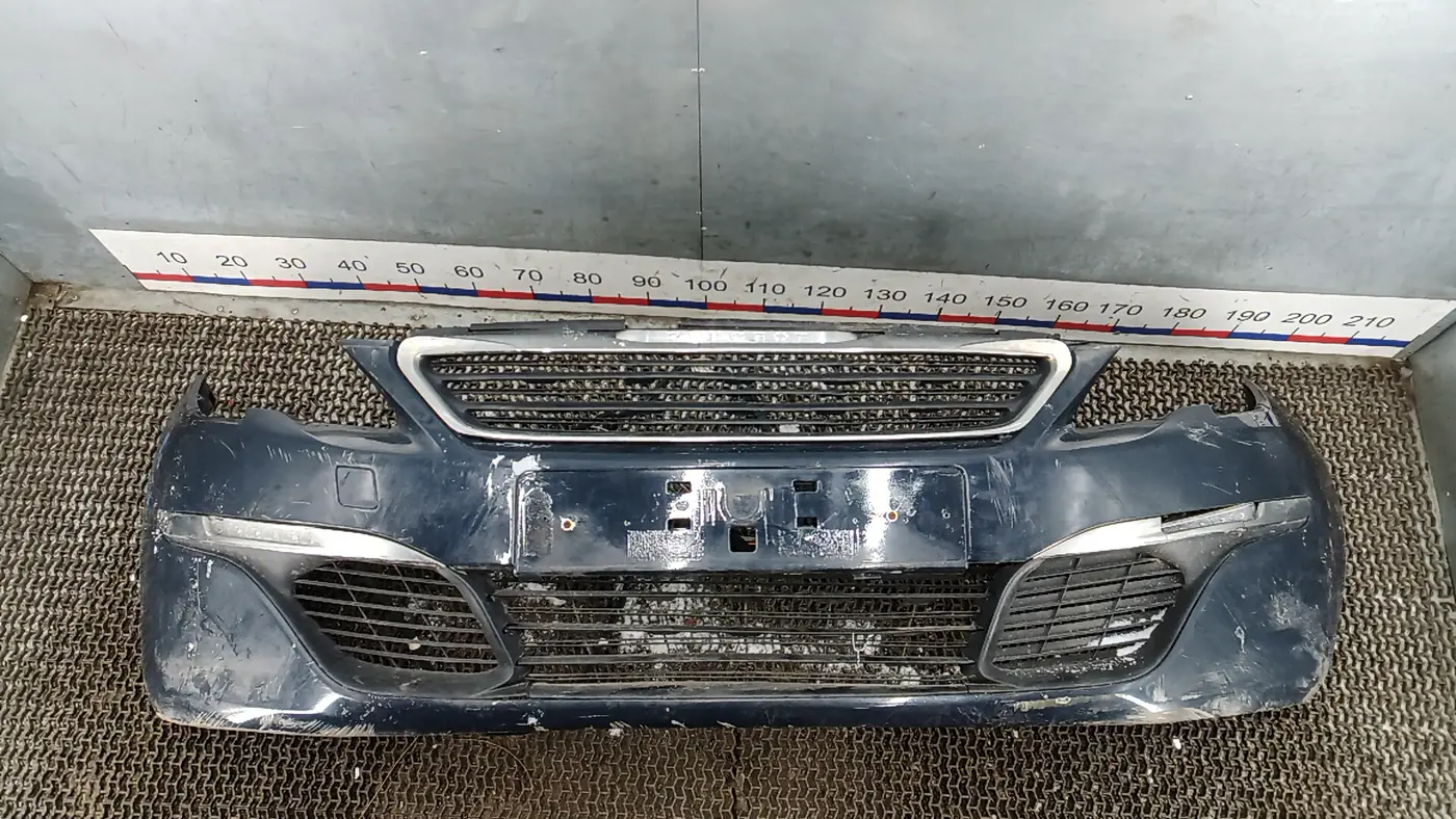 Бампер передний к Peugeot 308 2014