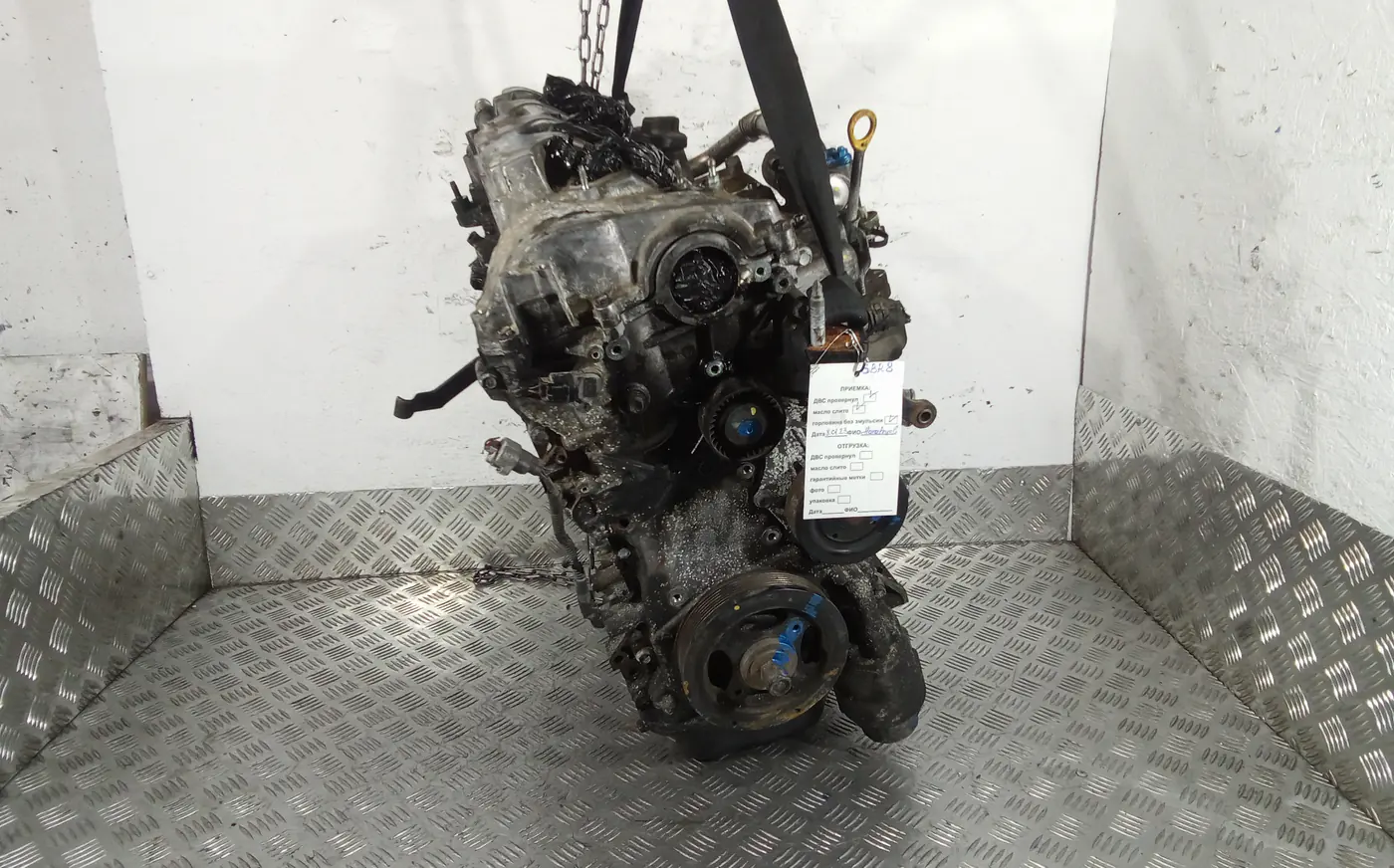 Двигатель к Toyota Avensis 2005