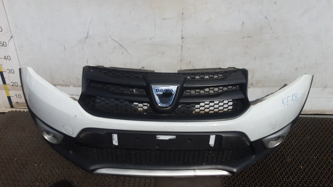 Бампер передний к Dacia Sandero 2015