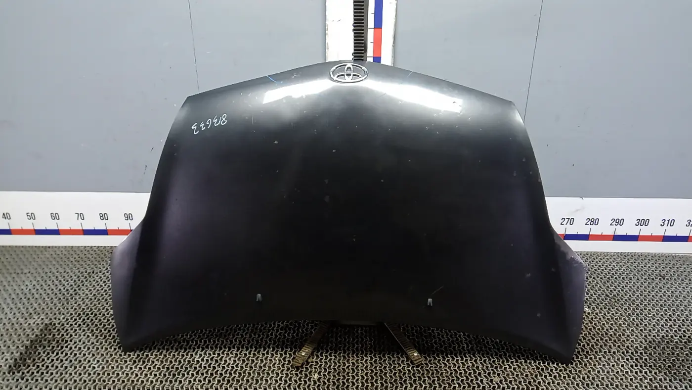 Капот к Toyota Prius 2008