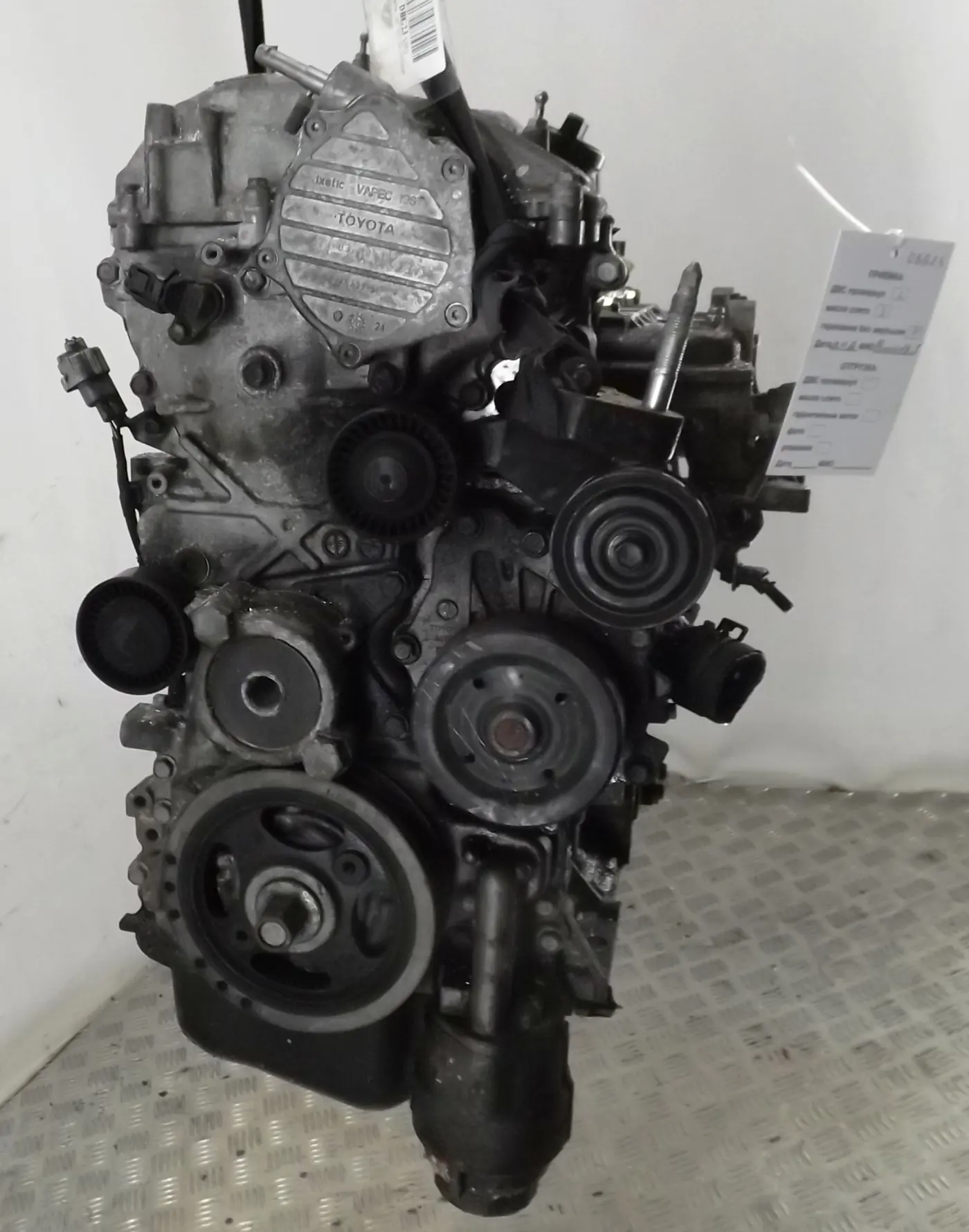 Двигатель к Toyota Avensis 2010
