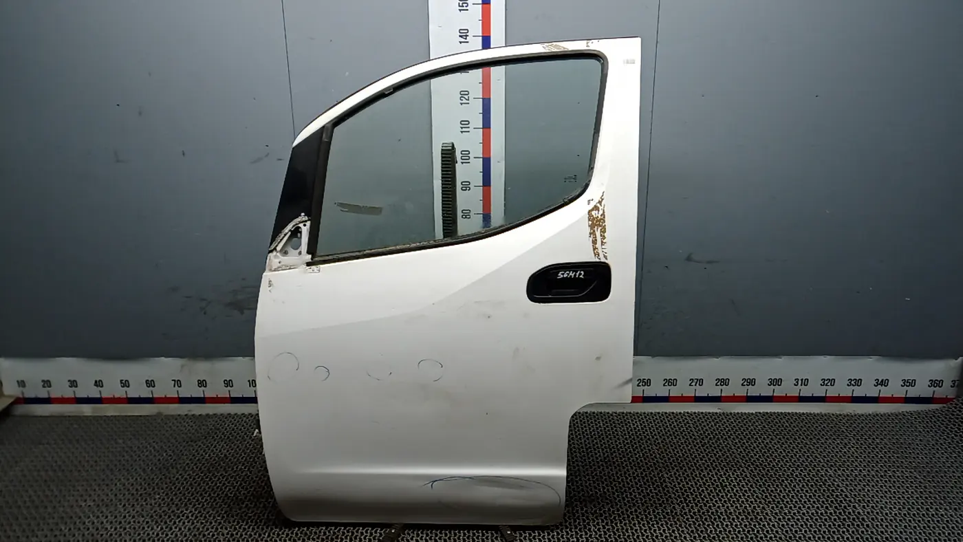 Дверь передняя левая к Nissan NV200 2012