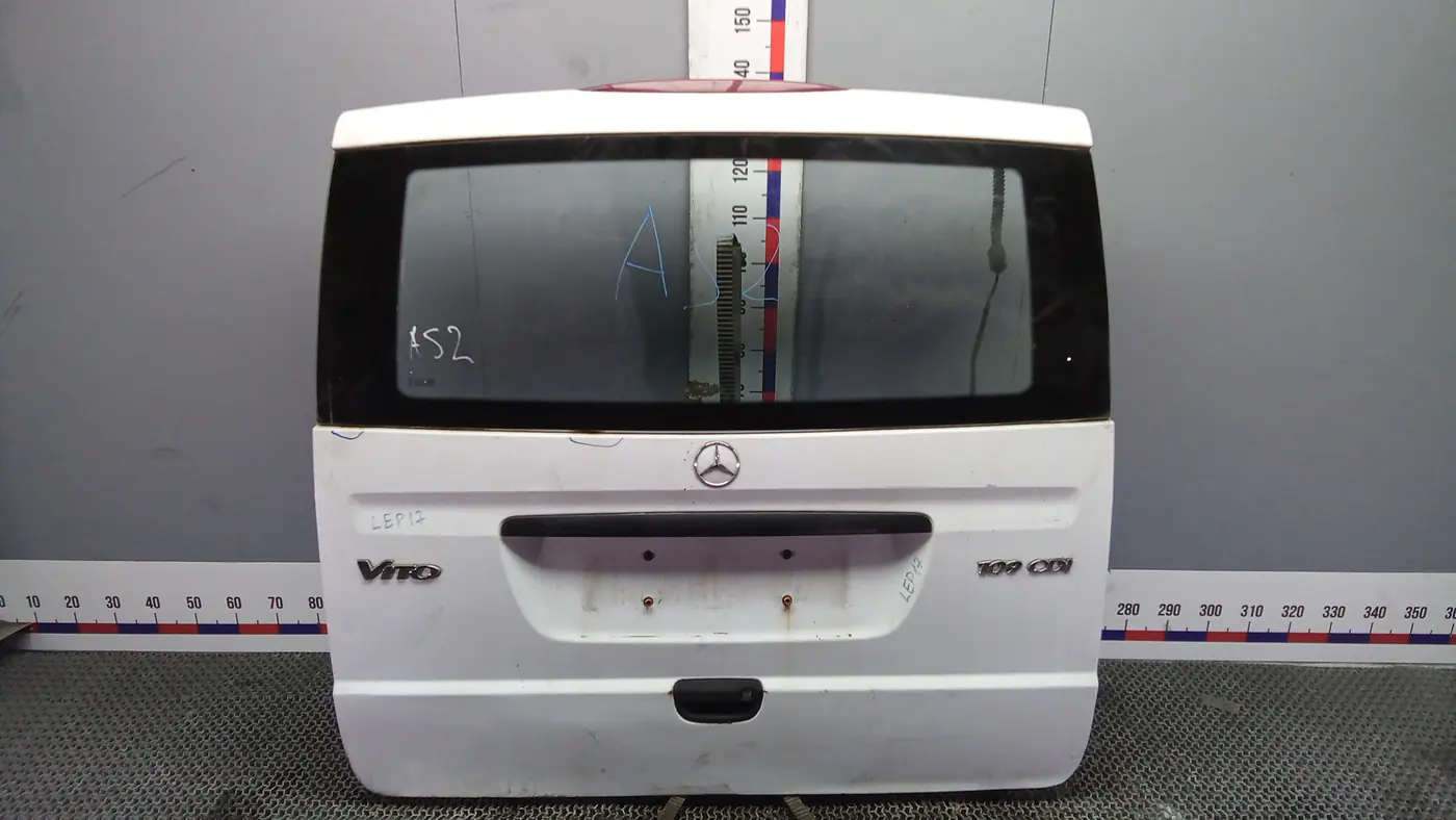 Замок двери к Mercedes-Benz Vito 2010