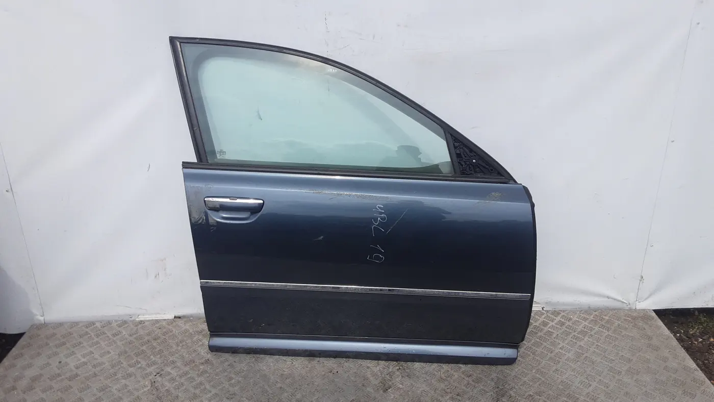 Дверь передняя правая к Audi A8 2004