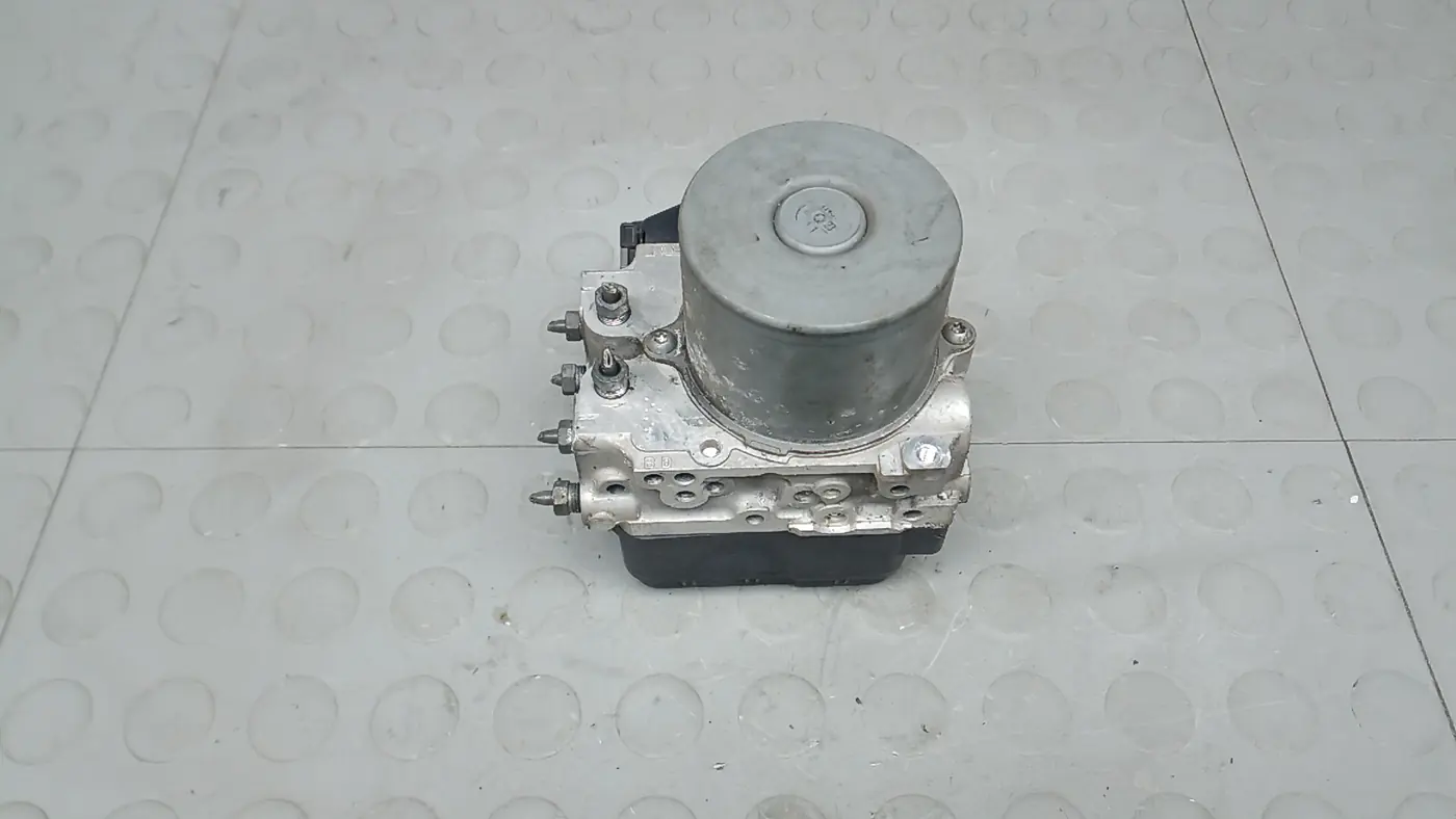 Блок ABS к Toyota RAV 4 2013