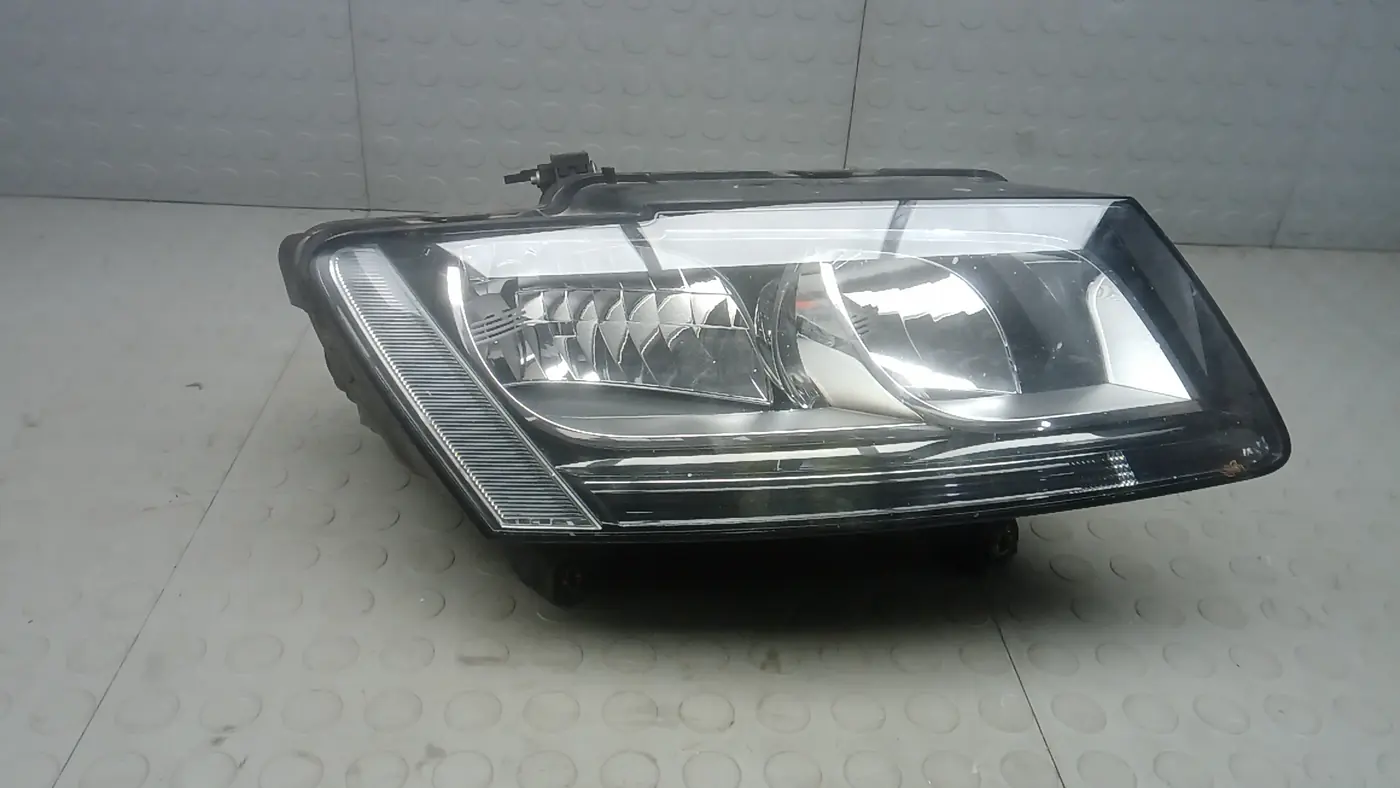 Фара правая к Audi Q5 2009