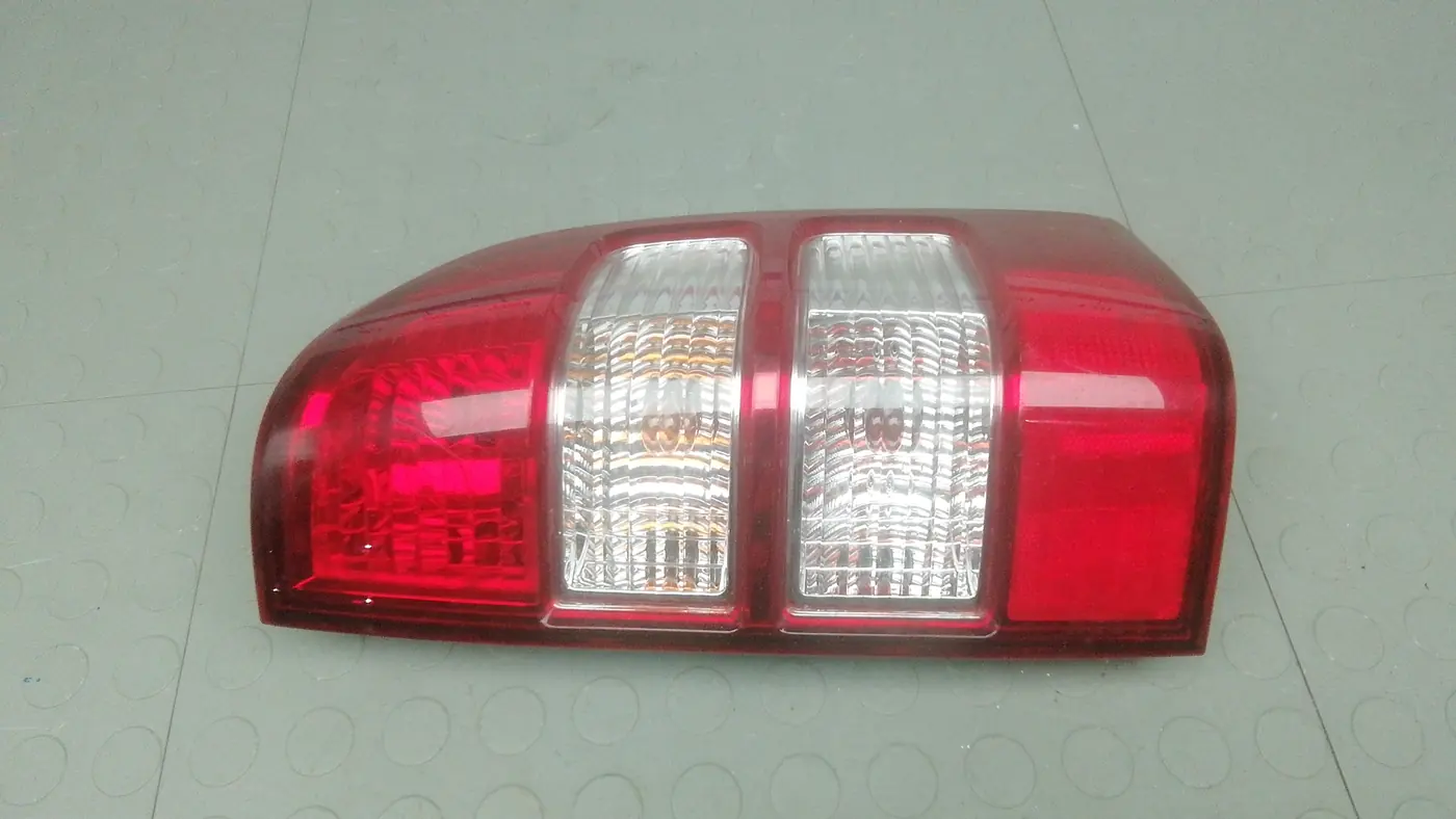 Фонарь задний правый к Ford Ranger 2006