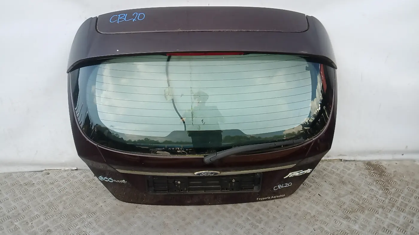Крышка багажника к Ford Fiesta 2011