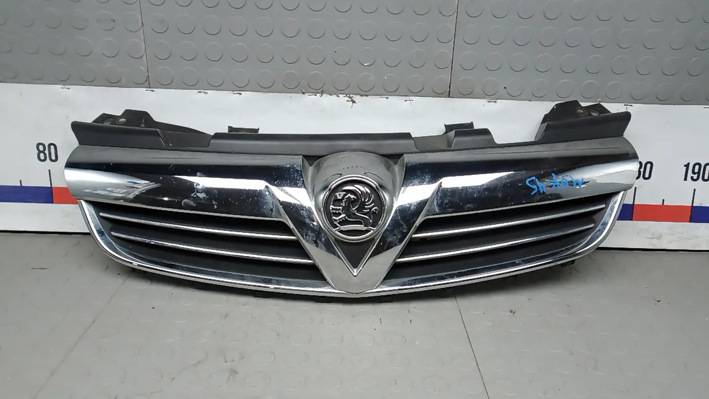 Решетка радиатора к Opel Zafira 2008