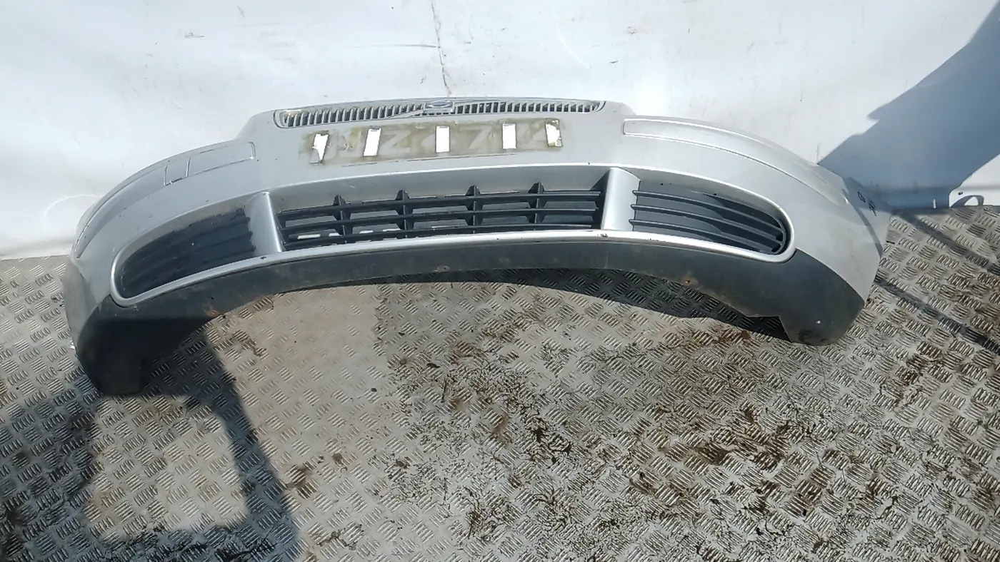 Бампер передний к Volvo V50 2006