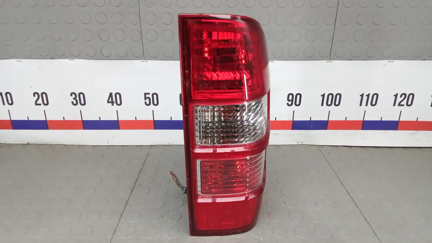 Фонарь задний правый к Ford Ranger 2008