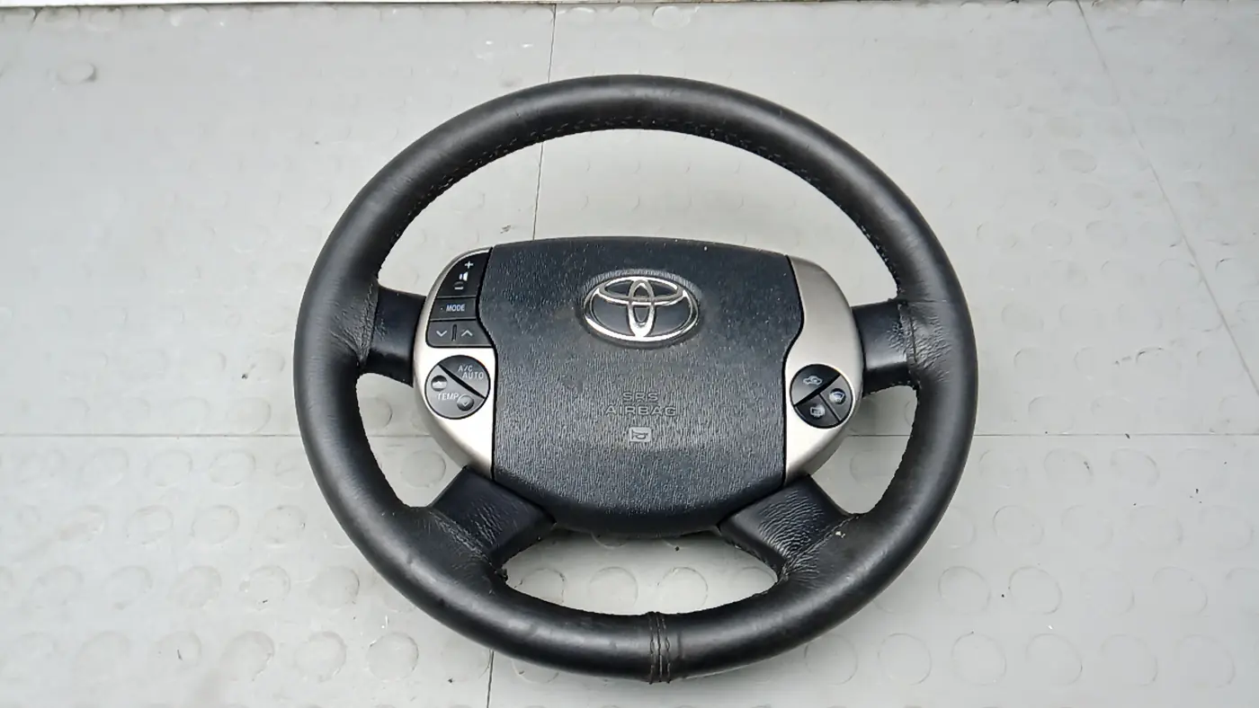 Руль к Toyota Prius 2007