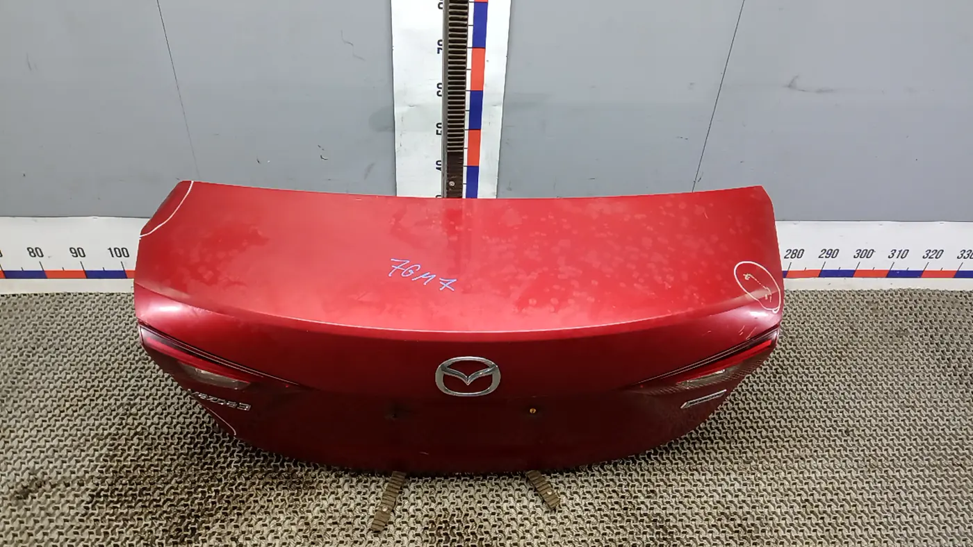 Молдинг (накладка) к Mazda 3 2016
