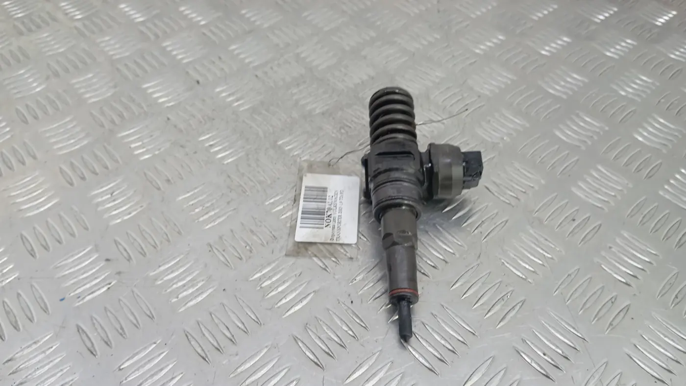 Форсунка к Volkswagen Transporter 2005