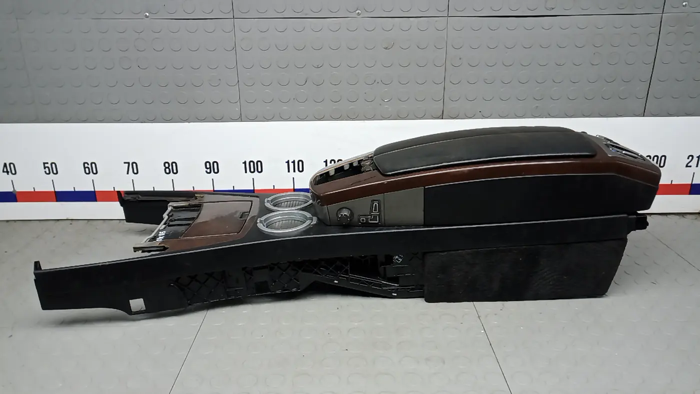Подлокотник к BMW 7 series 2008