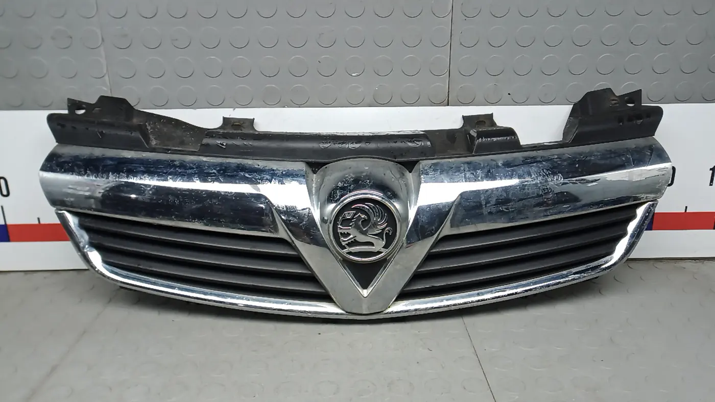 Решетка радиатора к Opel Zafira 2006