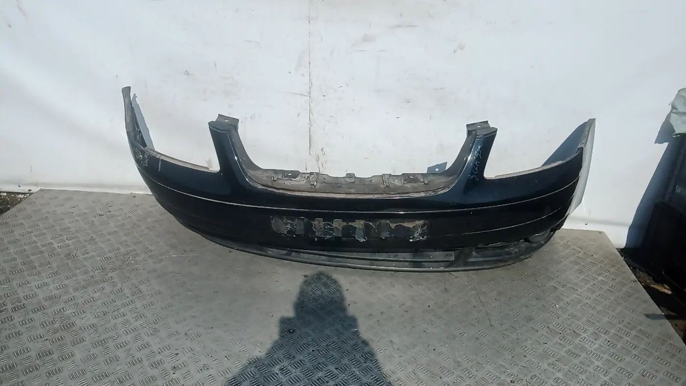 Бампер передний к Volkswagen Touran 2005