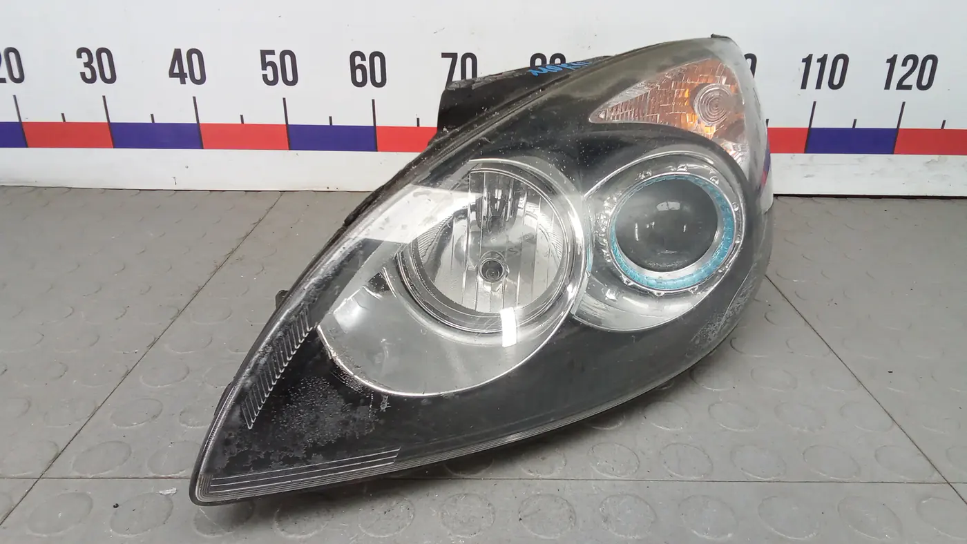 Фара левая к Hyundai i30 2008