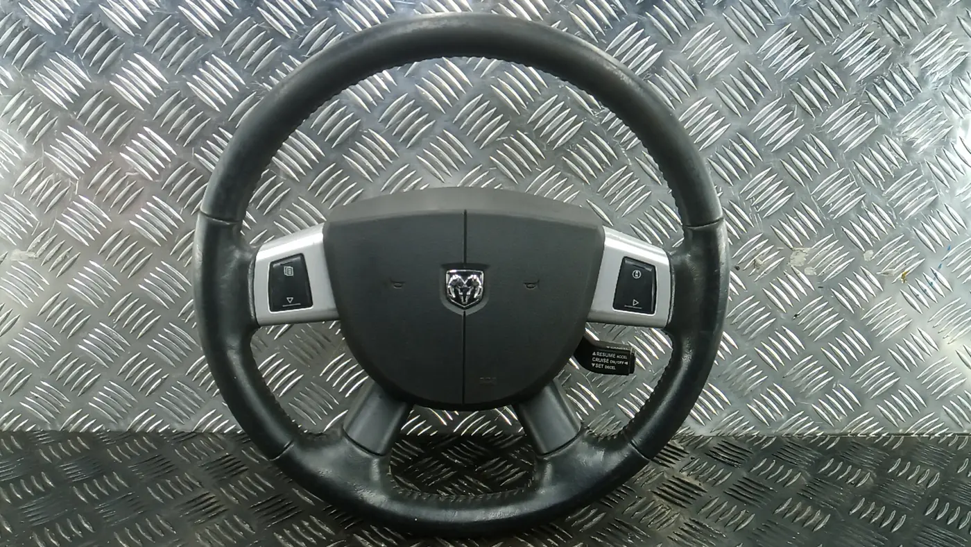 Руль к Dodge Nitro 2008