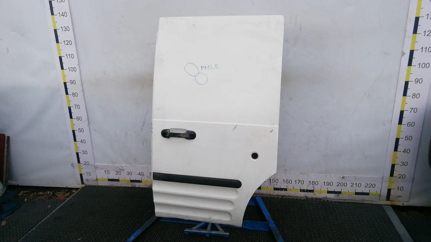 Дверь сдвижная левая к Ford Tourneo Connect 2004