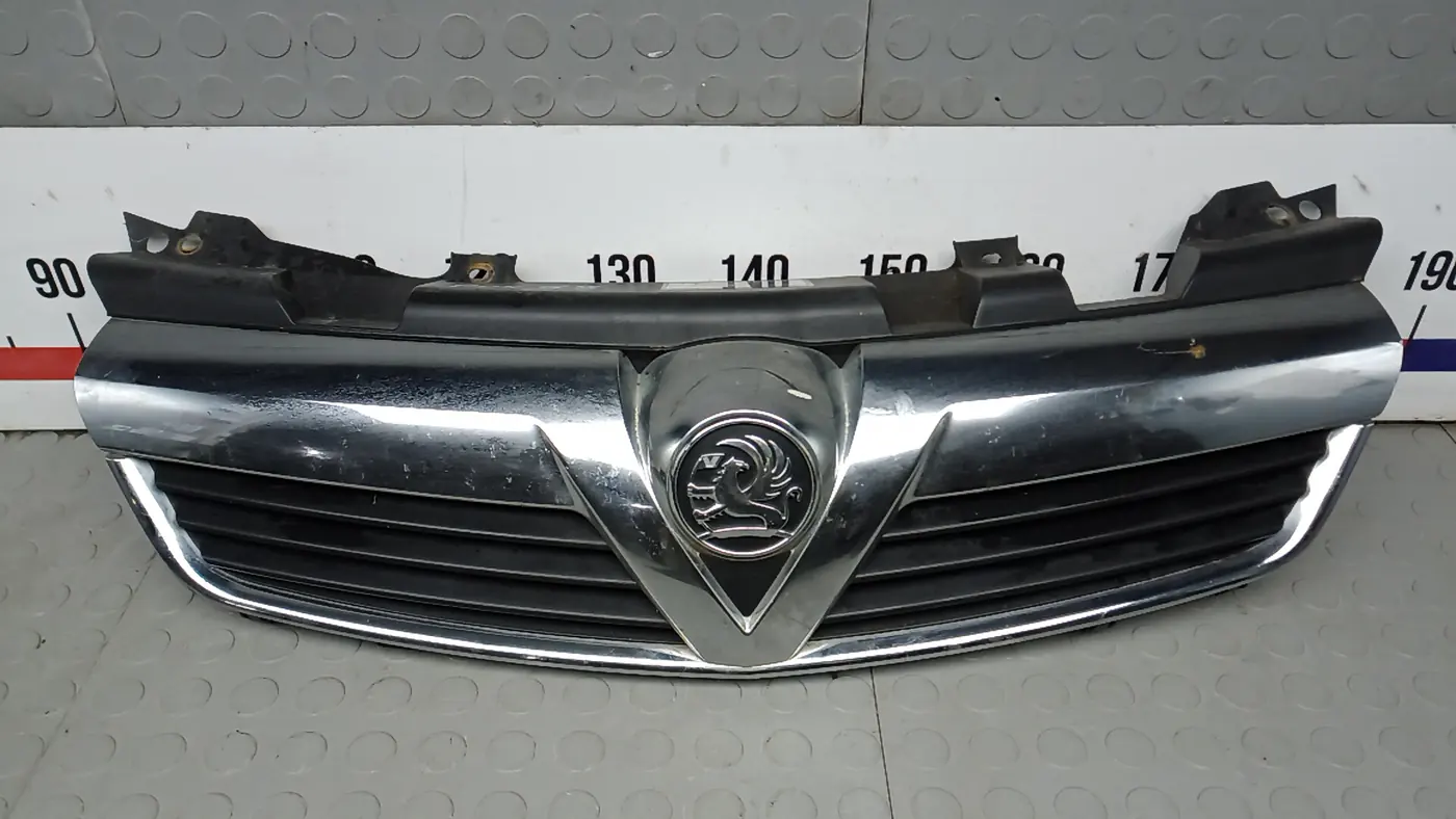 Решетка радиатора к Opel Zafira 2011