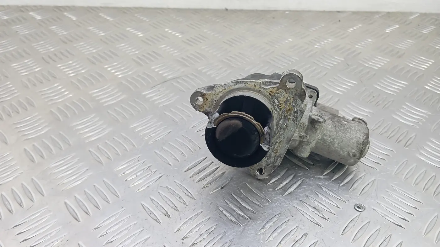 Клапан EGR к Kia Sorento 2010